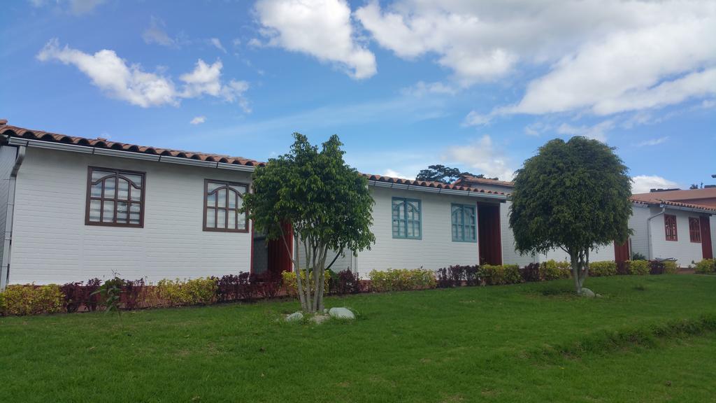 Puembo Hosteria Rosa Blanca מראה חיצוני תמונה