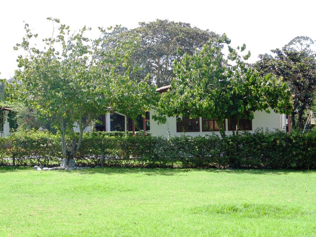 Puembo Hosteria Rosa Blanca מראה חיצוני תמונה